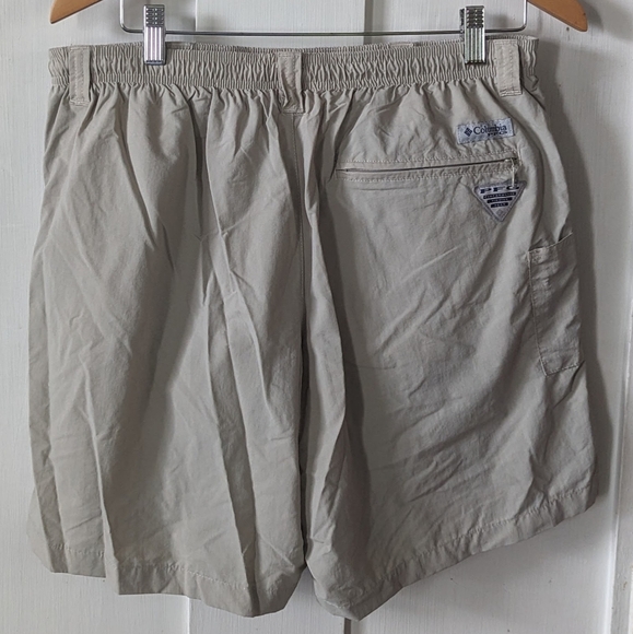 Columbia PFG shorts - Picture 2 of 4